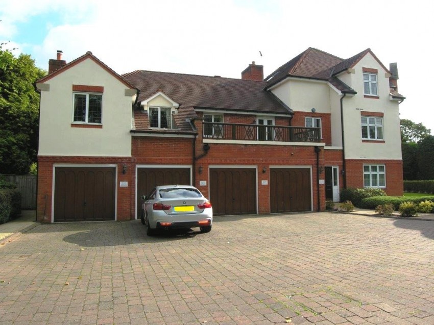 3bedroom apartment for sale in Victoria House, Grove Road, Knowle