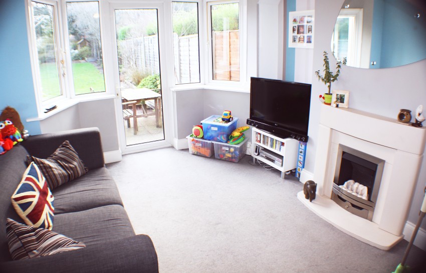 3bedroom semidetached house for sale in Hatchford Brook Road, Solihull