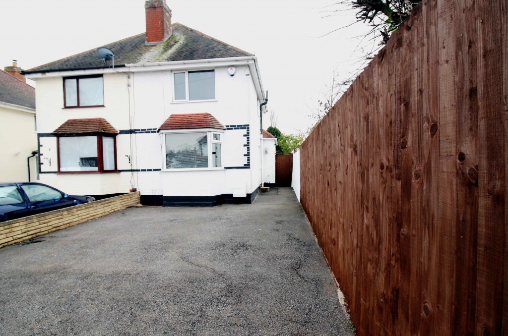 2bedroom semidetached house for sale in Pierce Avenue, Solihull