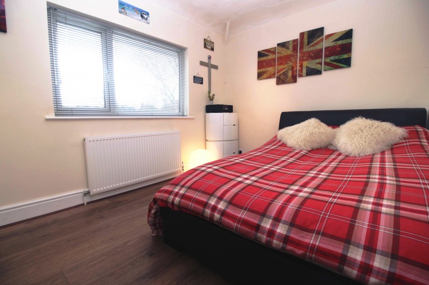 2bedroom semidetached house for sale in Pierce Avenue, Solihull