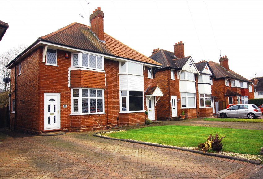 2bedroom semidetached house for sale in Shalford Road, Solihull