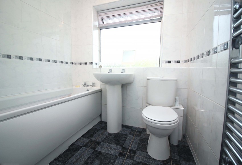 4bedroom semidetached house for sale in Hargrave Road, Shirley
