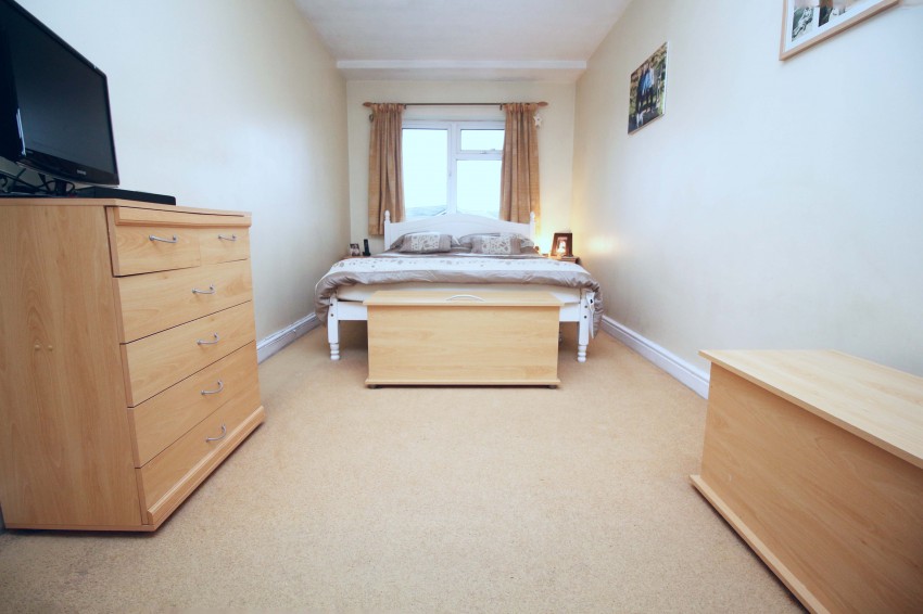 4bedroom semidetached house for sale in Hargrave Road, Shirley