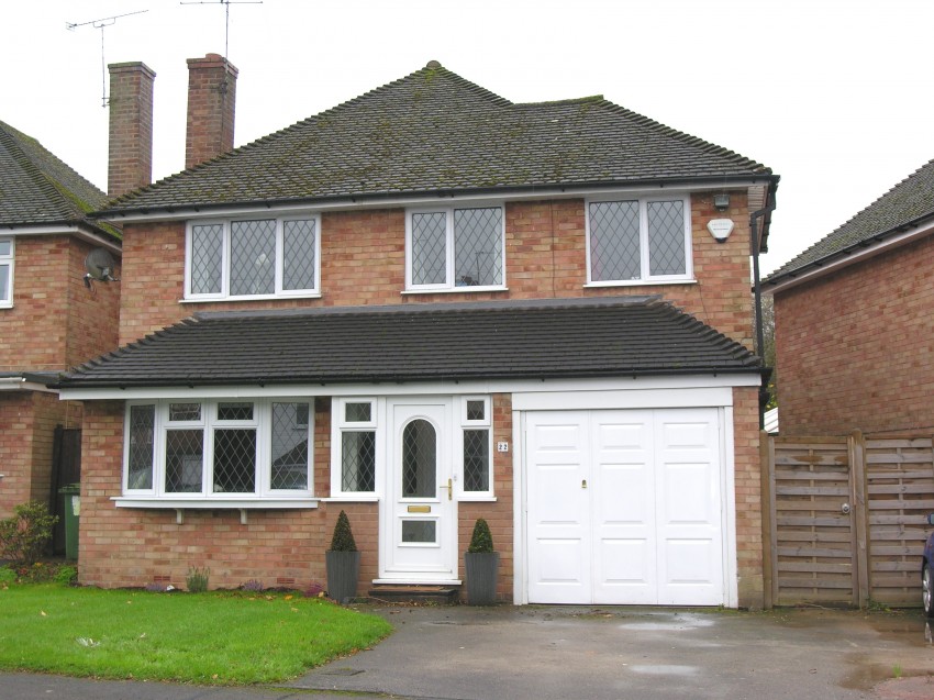 4bedroom detached house for sale in Malvern Road, Balsall Common
