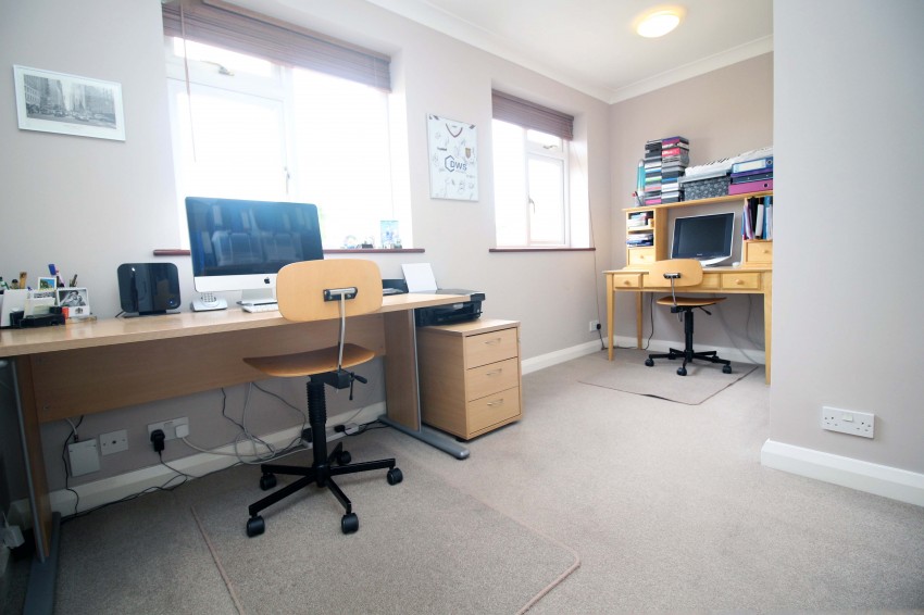 4bedroom semidetached house for sale in Seven Star Road, Solihull