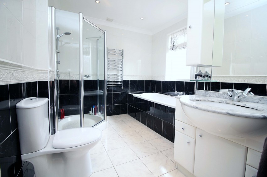 4bedroom semidetached house for sale in Seven Star Road, Solihull