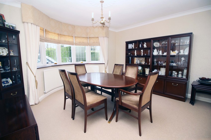 4bedroom semidetached house for sale in Seven Star Road, Solihull