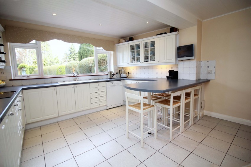 4bedroom semidetached house for sale in Seven Star Road, Solihull