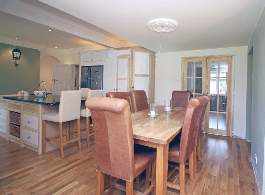 4bedroom detached house for sale in Stratford Road, Hockley Heath