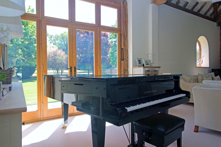 3bedroom barn conversion for sale in Peterbrook Road, Majors Green