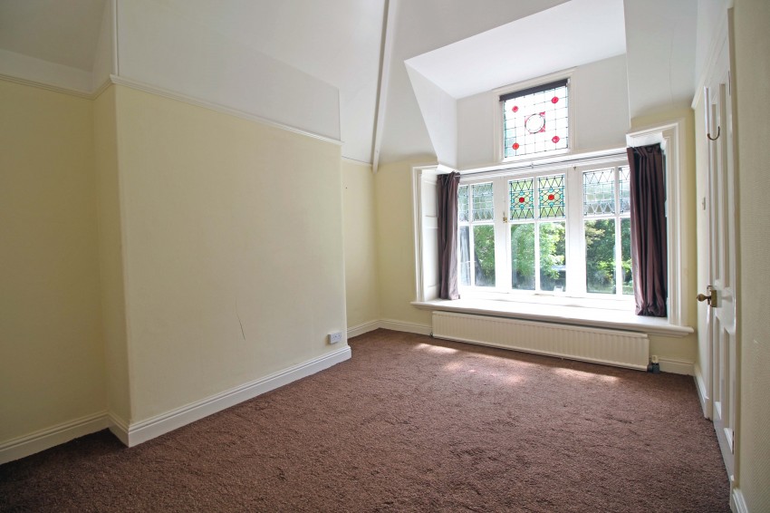 6bedroom semidetached house for sale in Station Road, Salford Priors