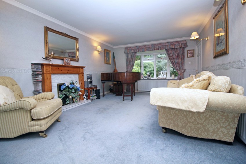 4bedroom detached house for sale in Bradnocks Marsh Lane, HamptonInArden