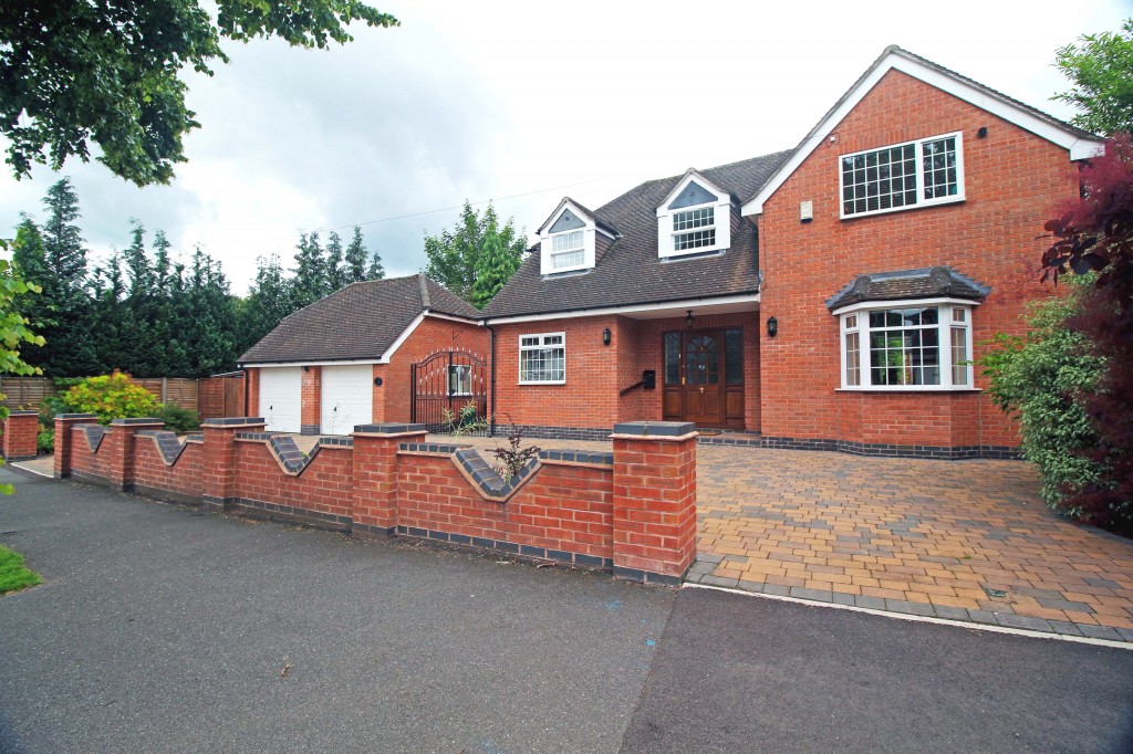 4bedroom detached house for sale in Highwood Avenue, Solihull
