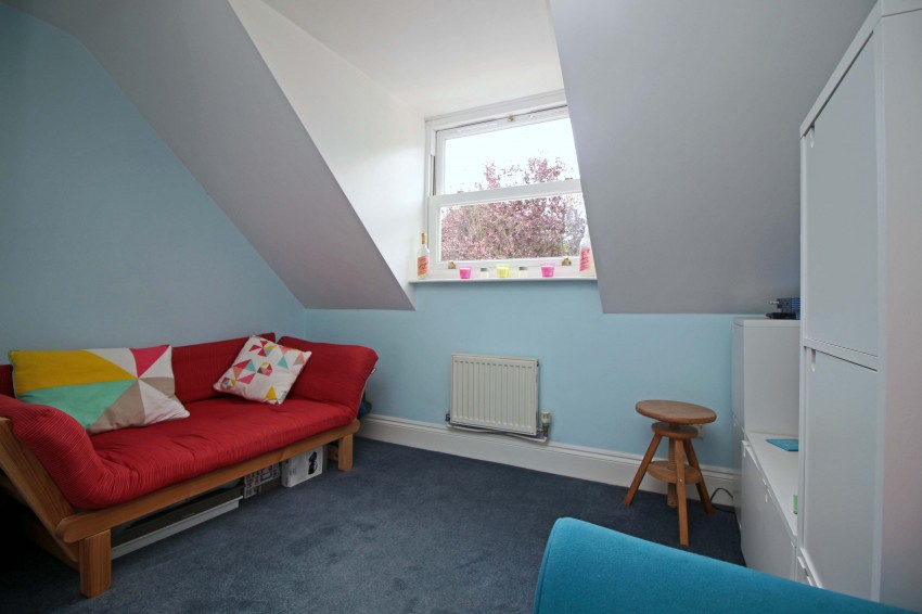 4bedroom detached house for sale in Highwood Avenue, Solihull