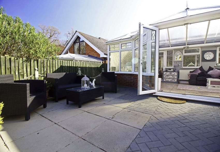 3bedroom bungalow for sale in Birchy Leasowes Lane, Tidbury Green