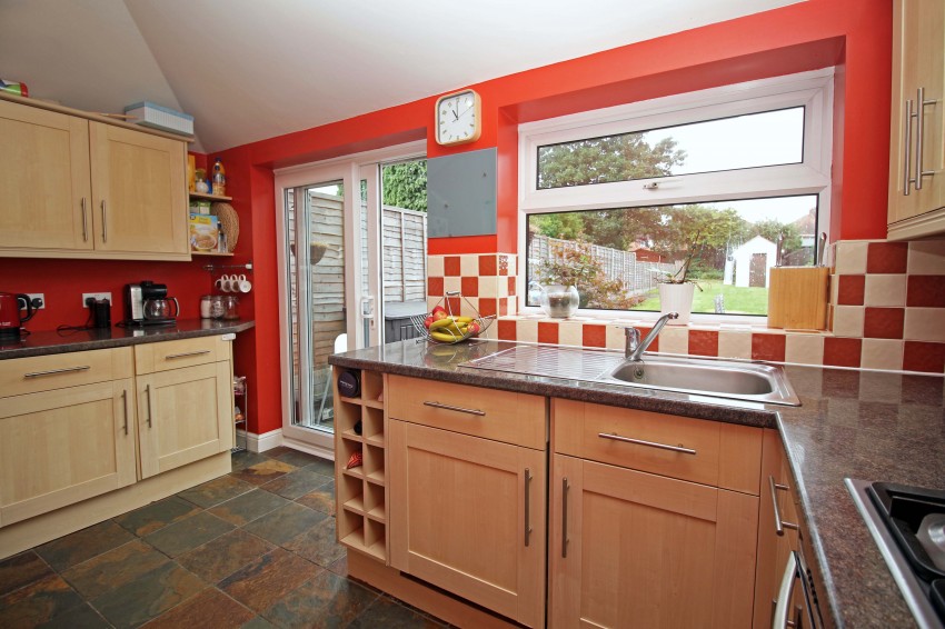 2bedroom town house for sale in Shalford Road, Solihull