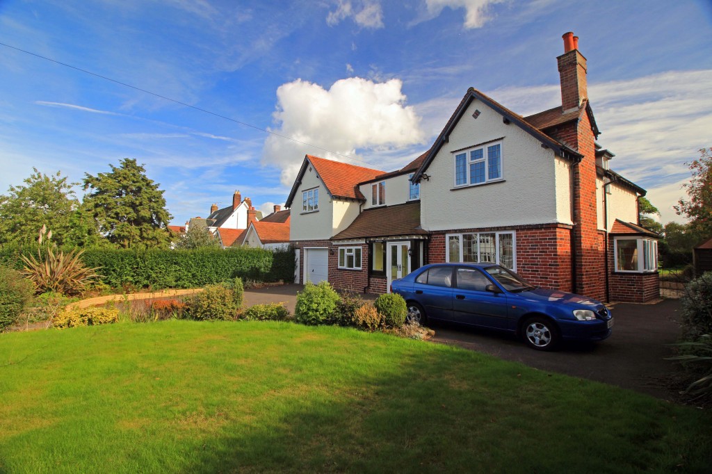 5bedroom detached house for sale in Dovehouse Lane, Solihull