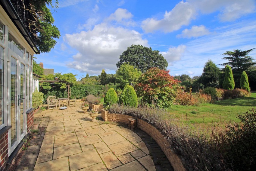 5bedroom detached house for sale in Dovehouse Lane, Solihull
