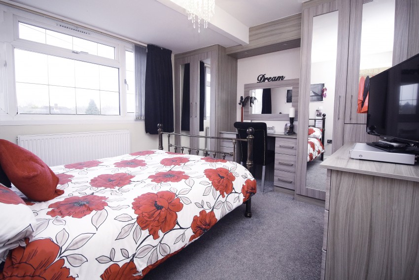 3bedroom semidetached house for sale in Gaydon Road, Solihull