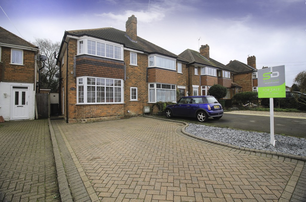 3bedroom semidetached house for sale in Orchard Avenue, Solihull
