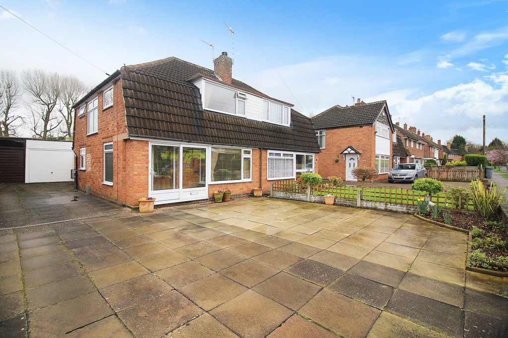 3bedroom semidetached house for sale in Fallowfield Road, Solihull