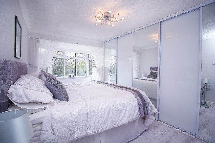 4bedroom semidetached house for sale in Kenilworth Road, Balsall