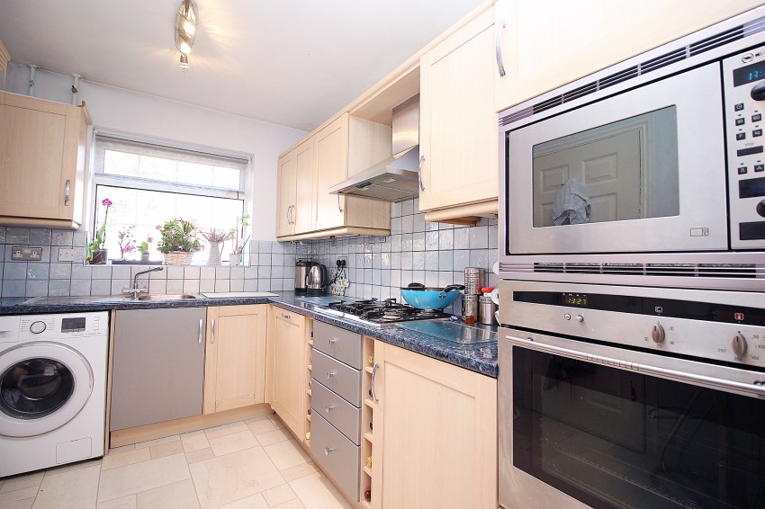 3bedroom semidetached house for sale in St. Francis Avenue, Solihull