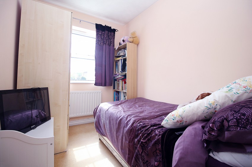 3bedroom semidetached house for sale in St. Francis Avenue, Solihull