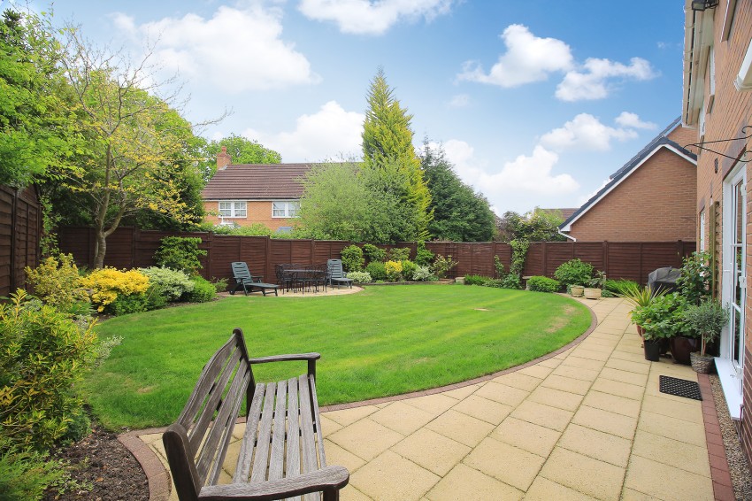 4bedroom detached house for sale in Hazelton Close, Solihull