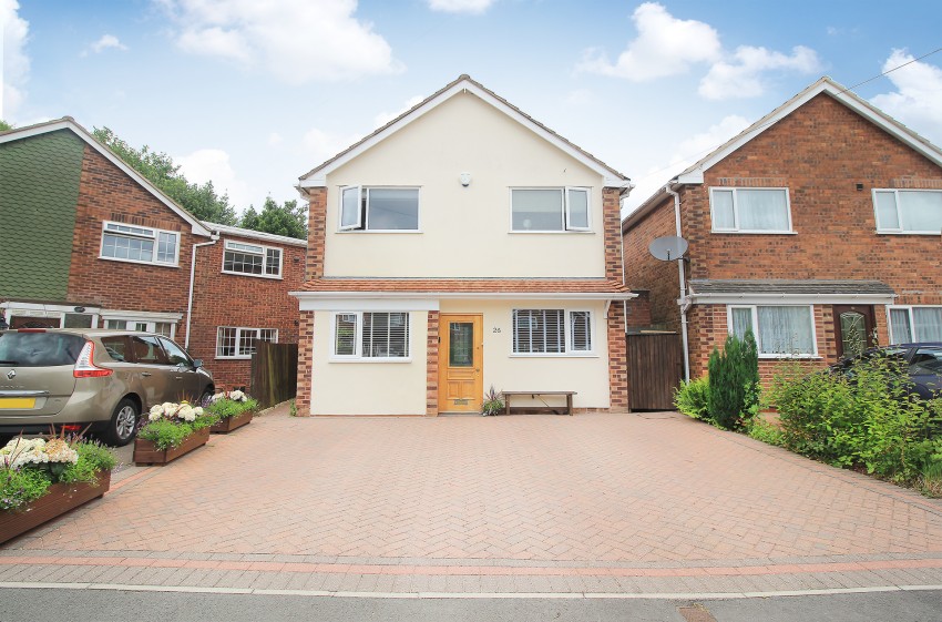 3bedroom detached house for sale in Kingswood Close, Shirley, Solihull