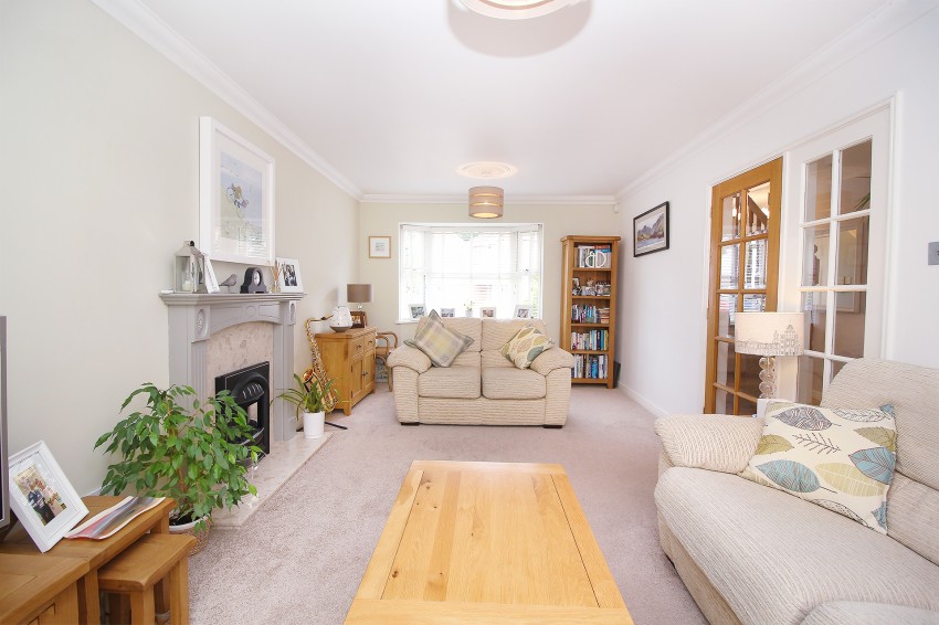 5bedroom detached house for sale in Hollyhurst Grove, Shirley, Solihull