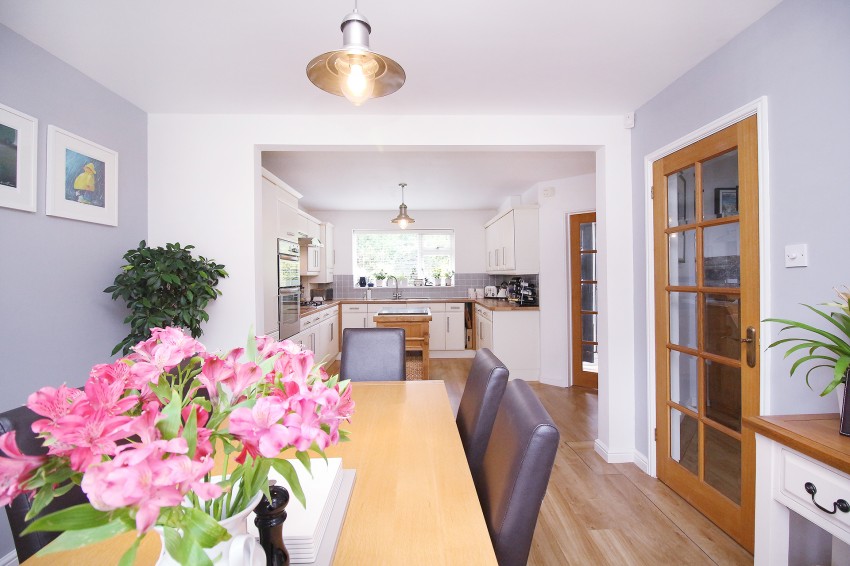5bedroom detached house for sale in Hollyhurst Grove, Shirley, Solihull