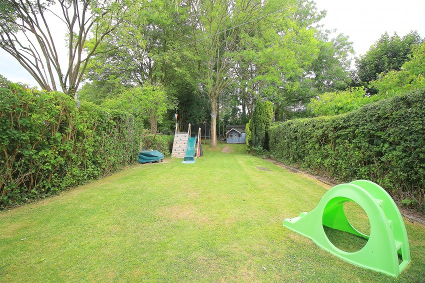 3bedroom semidetached house for sale in The Dell, Solihull