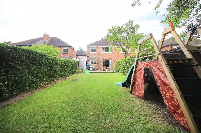 3bedroom semidetached house for sale in The Dell, Solihull