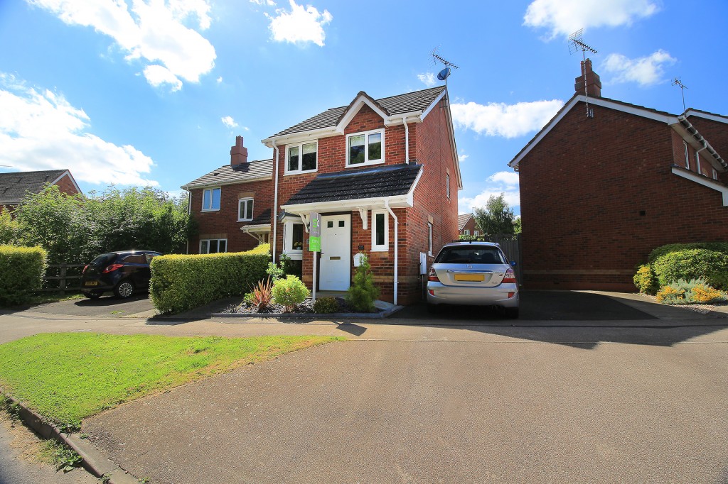2bedroom semidetached house for sale in Riddings Hill, Balsall Common