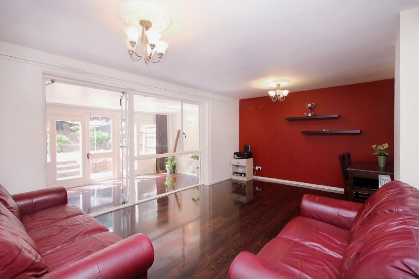 3bedroom town house for sale in Draycote Close, Solihull