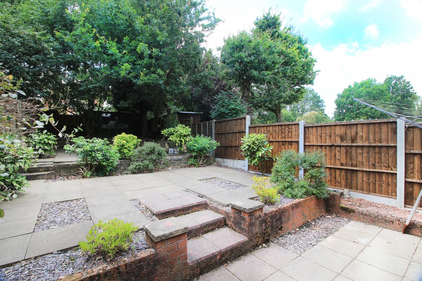 3bedroom town house for sale in Draycote Close, Solihull