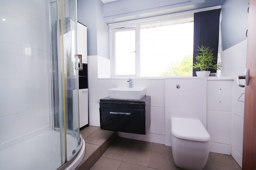 3bedroom town house for sale in Draycote Close, Solihull