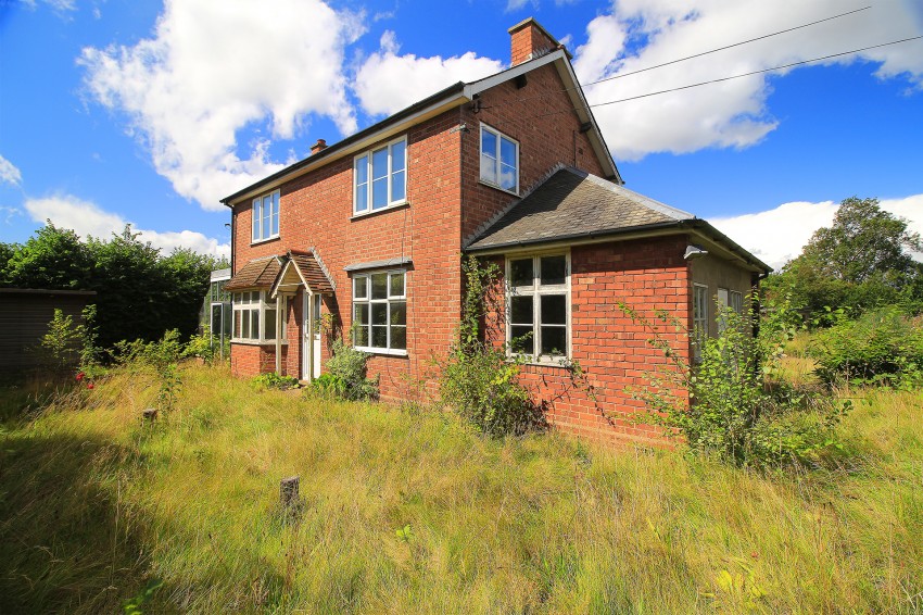 3bedroom detached house for sale in Ryton Road, Bubbenhall, Coventry