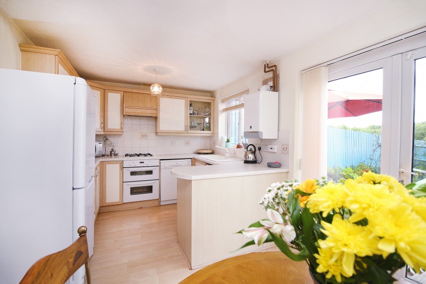 2bedroom town house for sale in Watson Way, Balsall Common, Coventry