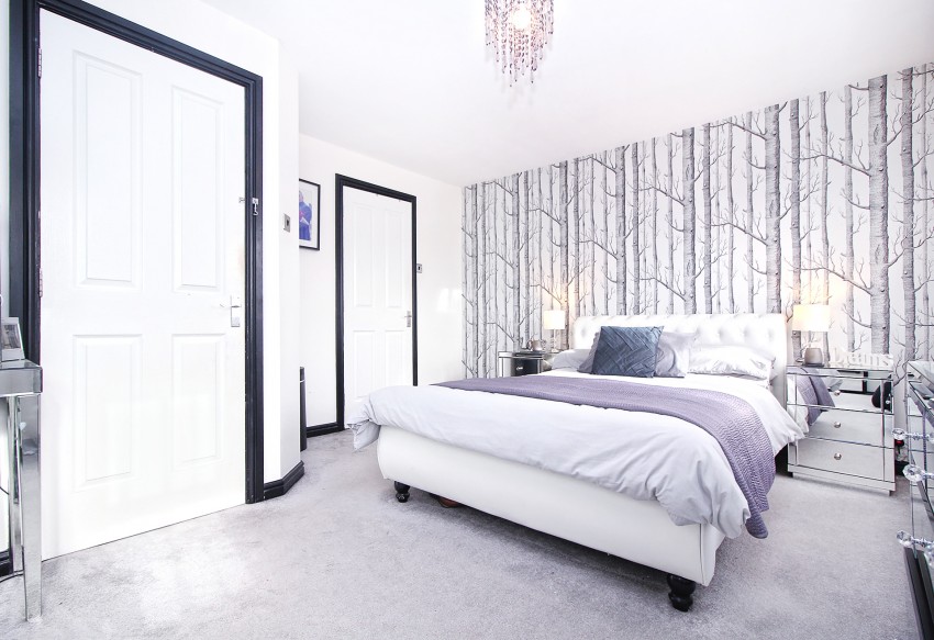 4bedroom semidetached house for sale in Dickens Heath Road, Shirley