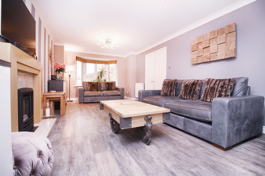 4bedroom detached house for sale in Rothwell Drive, Solihull