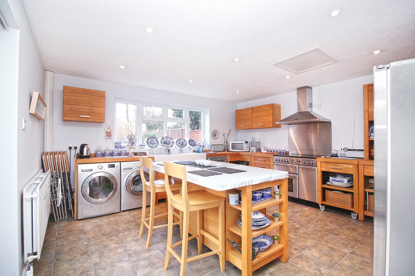 4bedroom detached house for sale in Lyndon Road, Solihull