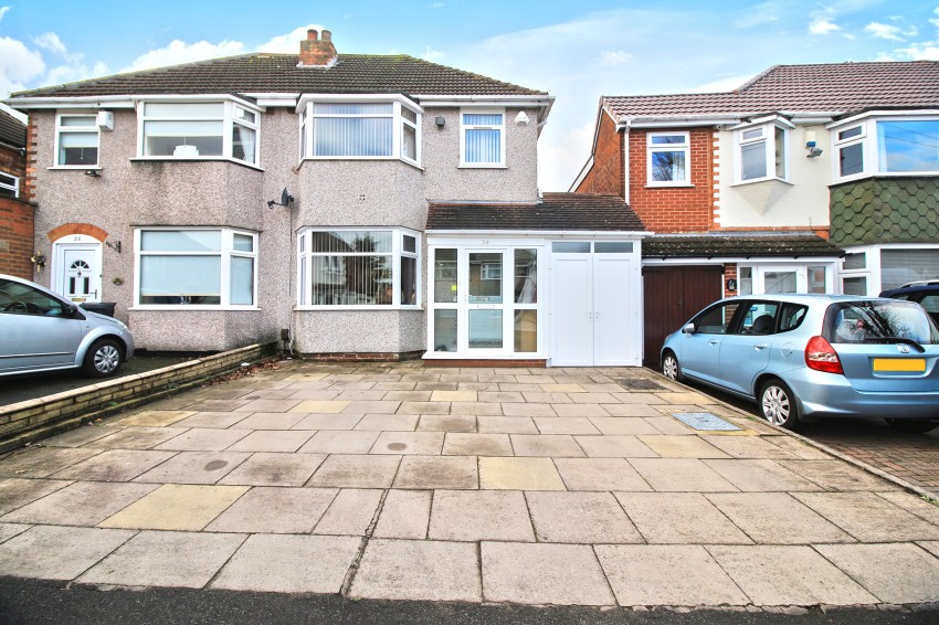 3bedroom semidetached house for sale in Irving Road, Solihull