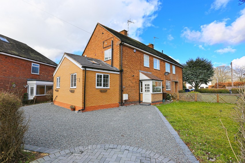 3bedroom semidetached house for sale in Slater Road, Bentley Heath