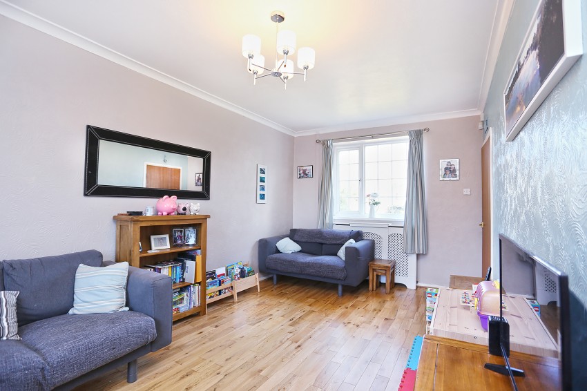 3bedroom semidetached house for sale in Slater Road, Bentley Heath