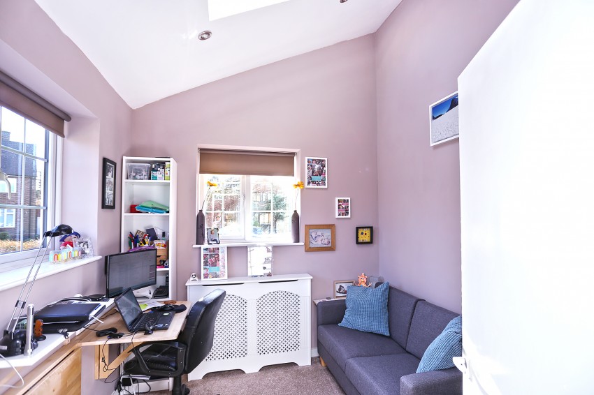 3bedroom semidetached house for sale in Slater Road, Bentley Heath