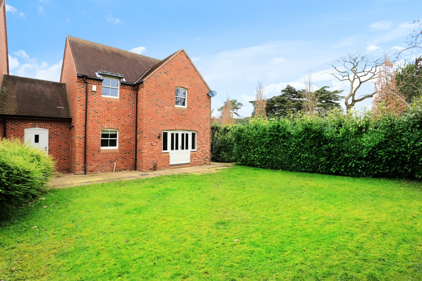 4bedroom detached house for sale in Malthouse Meadow, Solihull