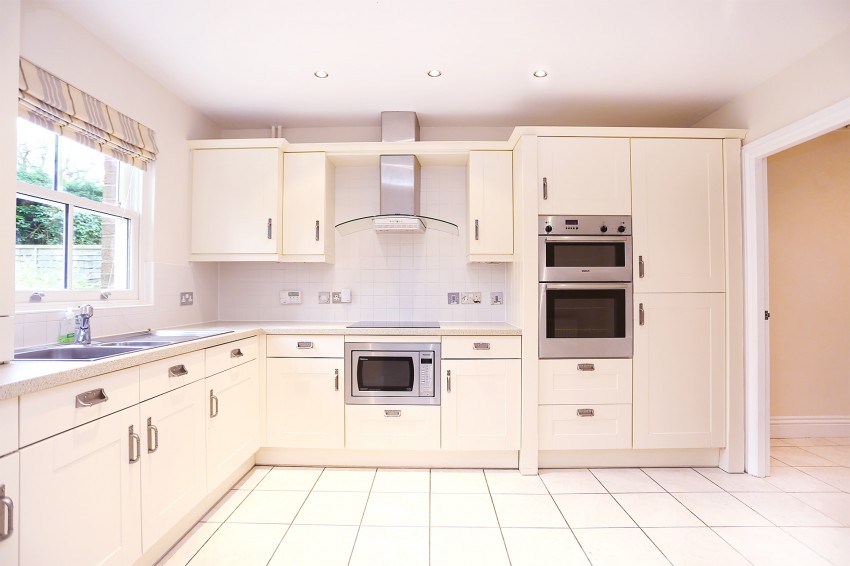 4bedroom detached house for sale in Malthouse Meadow, Solihull