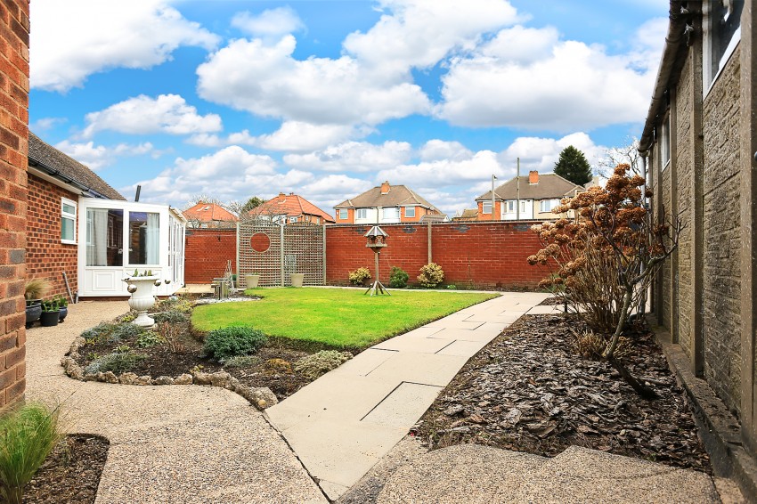 3bedroom semidetached house for sale in Charingworth Road, Solihull